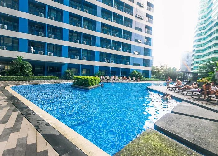 Apartment Serene Trendy Cozy Makati Fun Swim Gym Netflix 4047