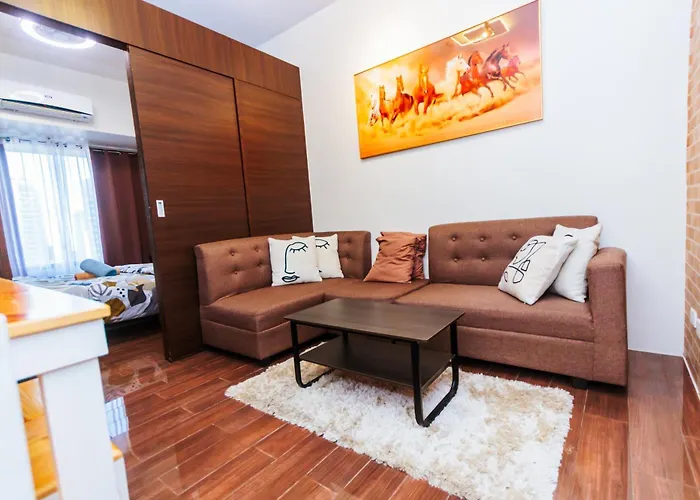 Serene Trendy Cozy Makati Fun Swim Gym Netflix 4047 Apartment