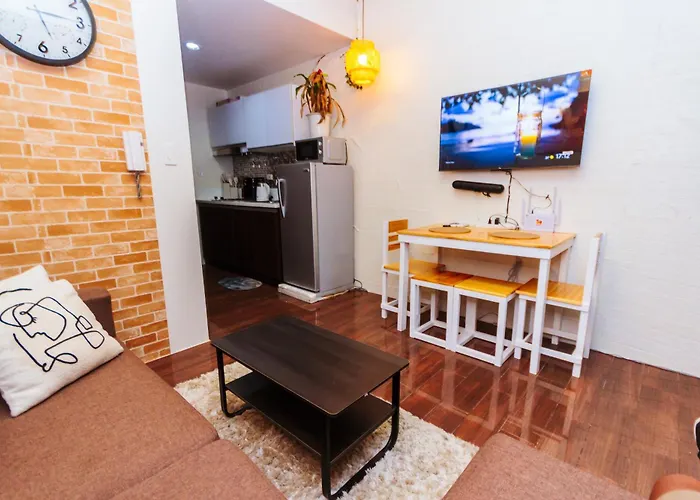 Apartment Serene Trendy Cozy Makati Fun Swim Gym Netflix 4047