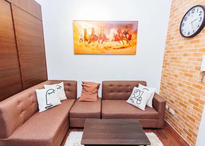 Serene Trendy Cozy Makati Fun Swim Gym Netflix 4047 Apartment Manila