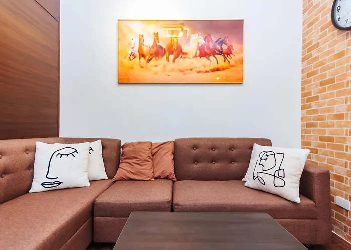 Serene Trendy Cozy Makati Fun Swim Gym Netflix 4047 Apartment *