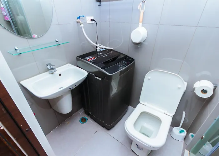 Apartment Serene Trendy Cozy Makati Fun Swim Gym Netflix 4047